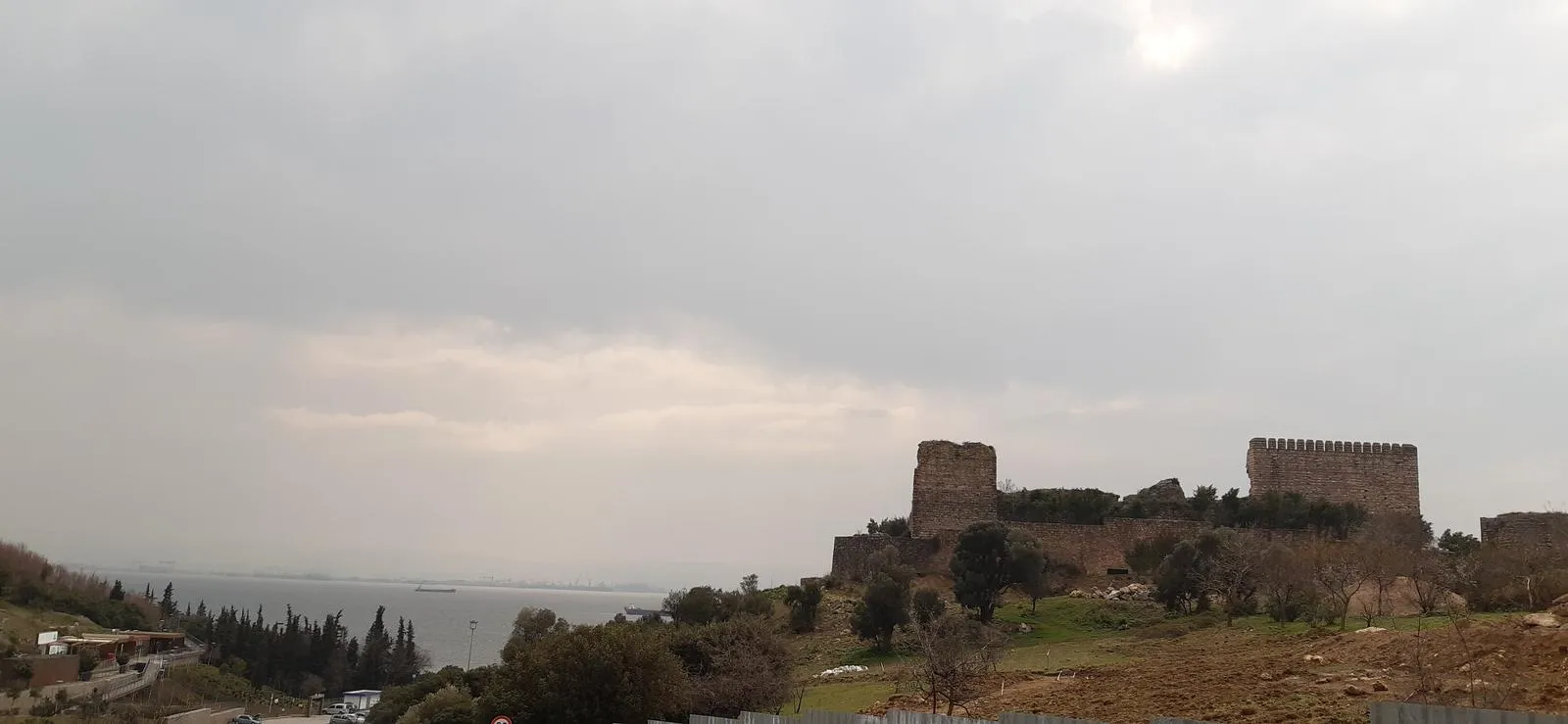 Gebze'de Gezilecek Yerler: Tarih, Doğa ve Eğlence Rehberi Gebze'de Gezilecek Yerler - Darıca Kalesi