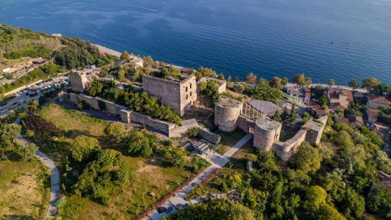 Gebze’de Gezilecek Yerler: Tarih, Doğa ve Eğlence Rehberi